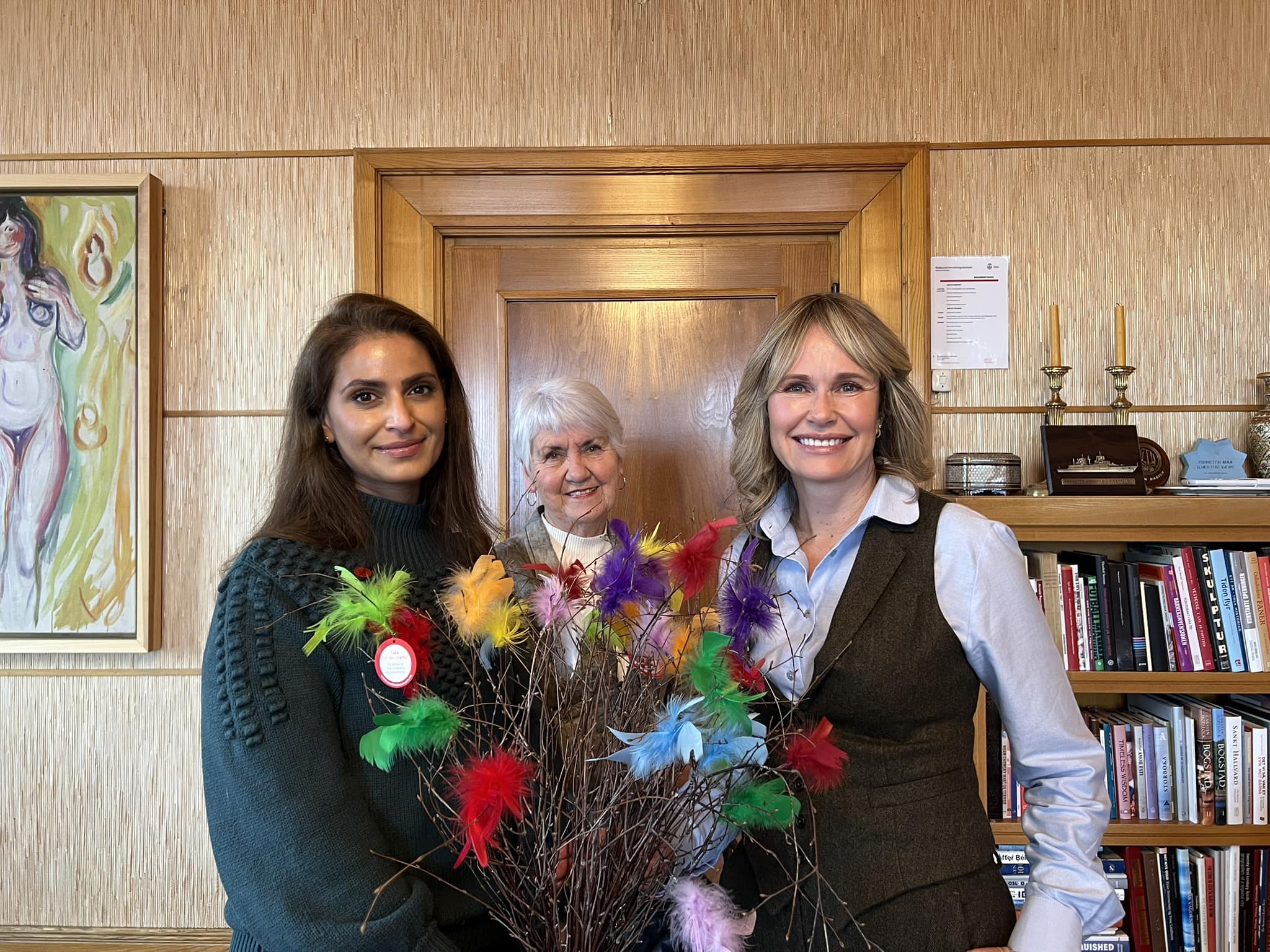 Ordfører får fastelavnsris av fylkesleder