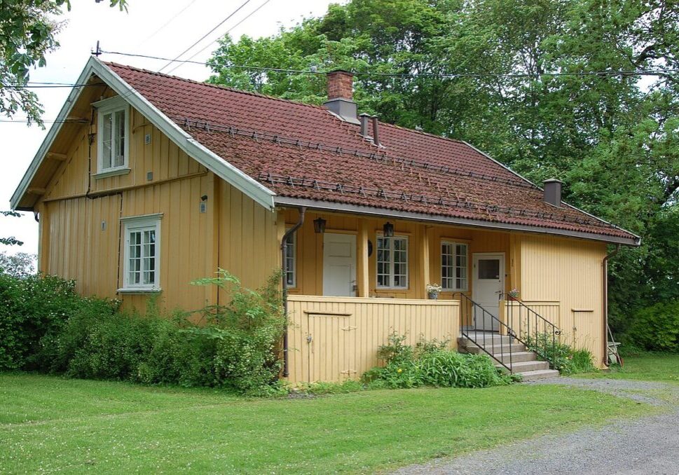 Bakkehaugen_gård,_Oslo,_Haugestua,_kulturminneid_164928,_2015-06-09,_DSC_2537